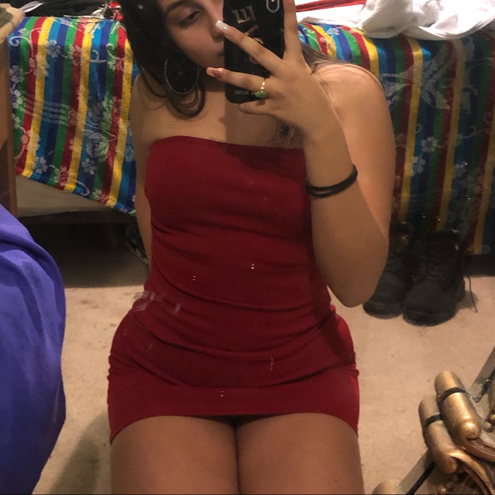 Dress - Picture 3 of 4